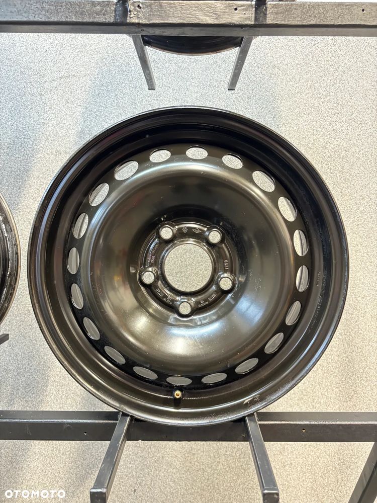 4 Felgi Stal. Renault Zoe 2019r 15", +TPMS, ET 40 - 5