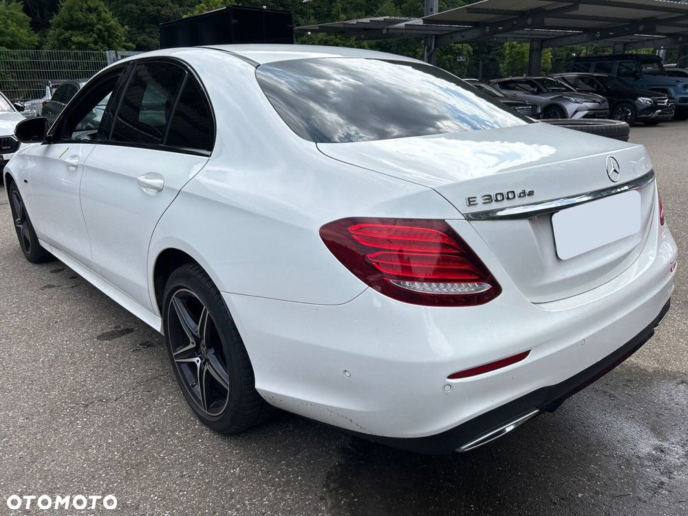 Mercedes-Benz Klasa E - 28