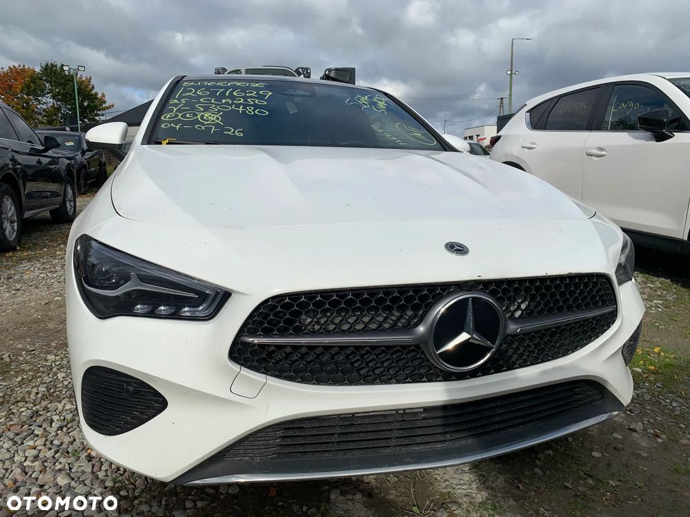 Mercedes-Benz CLA - 8