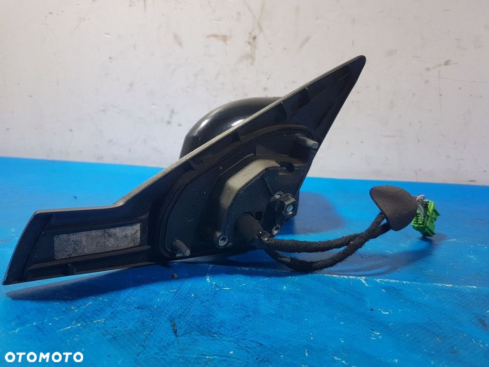 VOLVO S80 LIFT LUSTERKO PRAWE 8PIN - 3