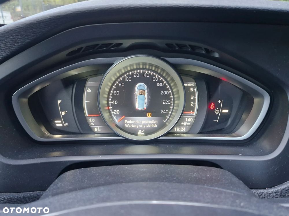 Volvo V40 D4 Inscription - 4