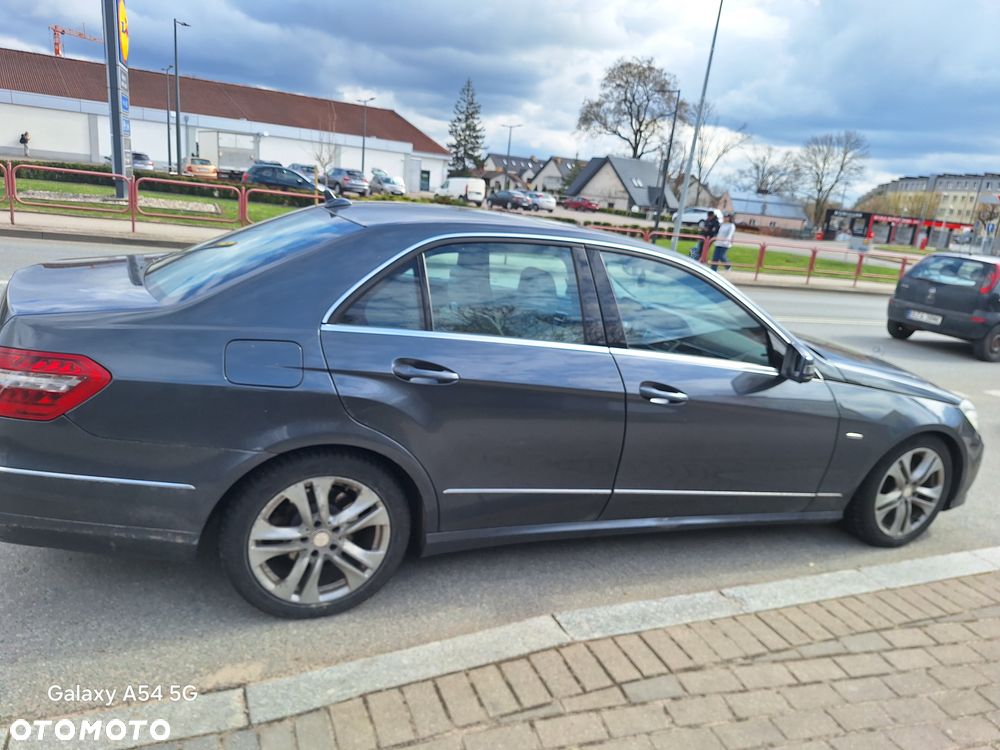 Mercedes-Benz Klasa E 350 CGI BlueEffICIENCY - 3