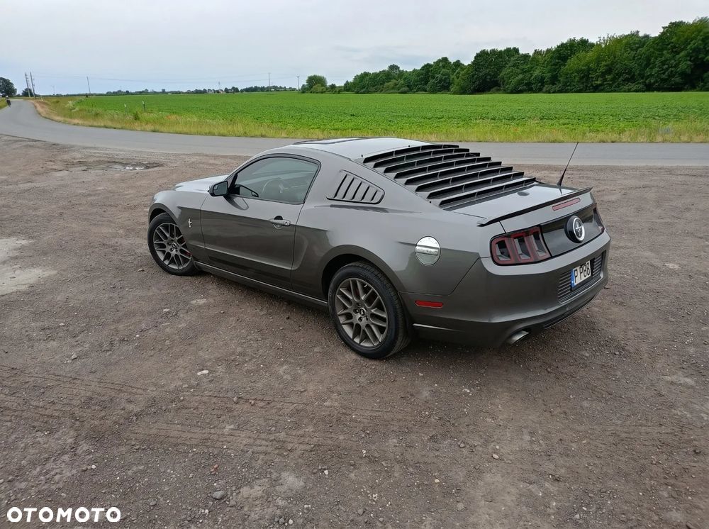 Ford Mustang 3.7 V6 Premium - 6