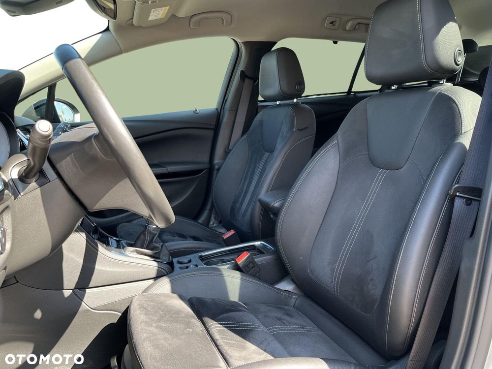 Opel Astra 1.5 CDTI Elegance S&S - 13