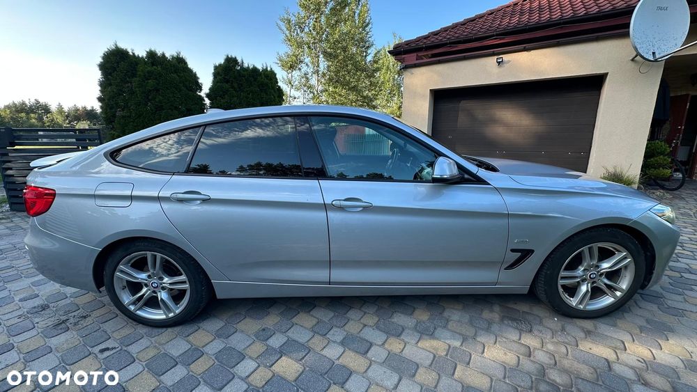 BMW Seria 3 320d Luxury Line - 4