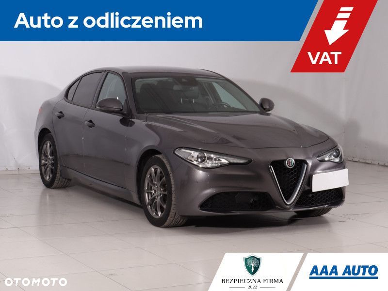 Alfa Romeo Giulia - 2
