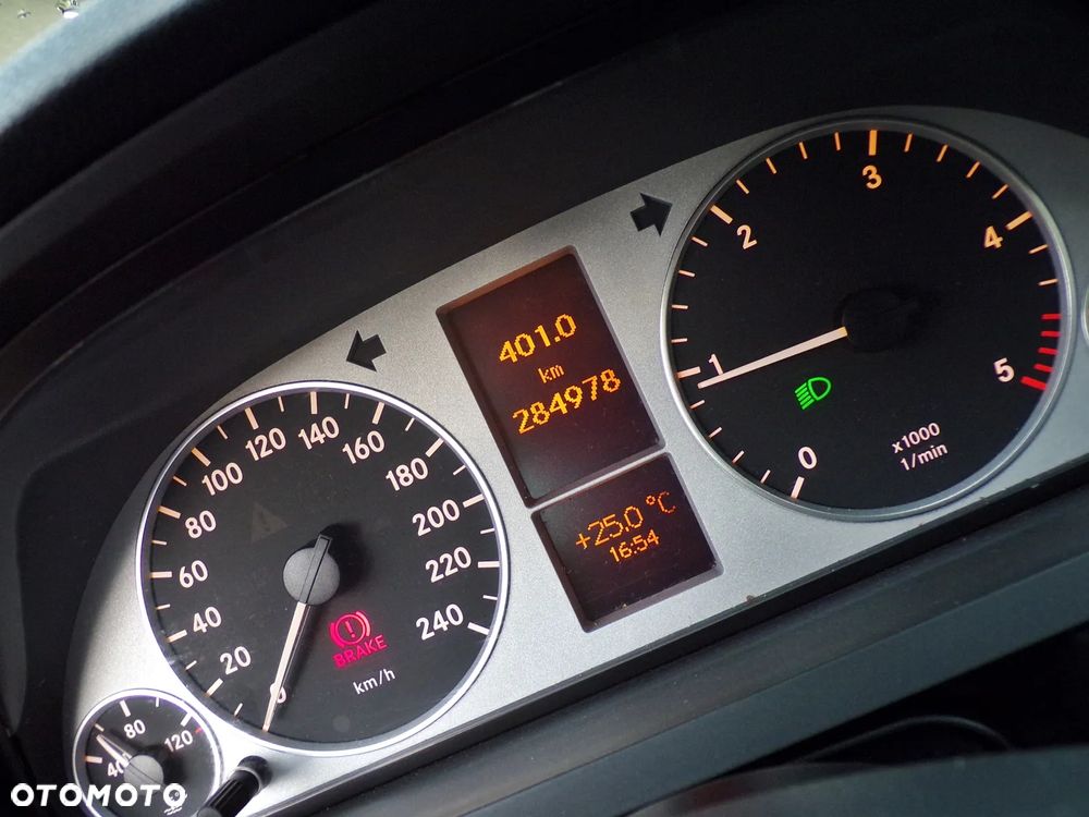 Mercedes-Benz Klasa B 180 CDI - 19