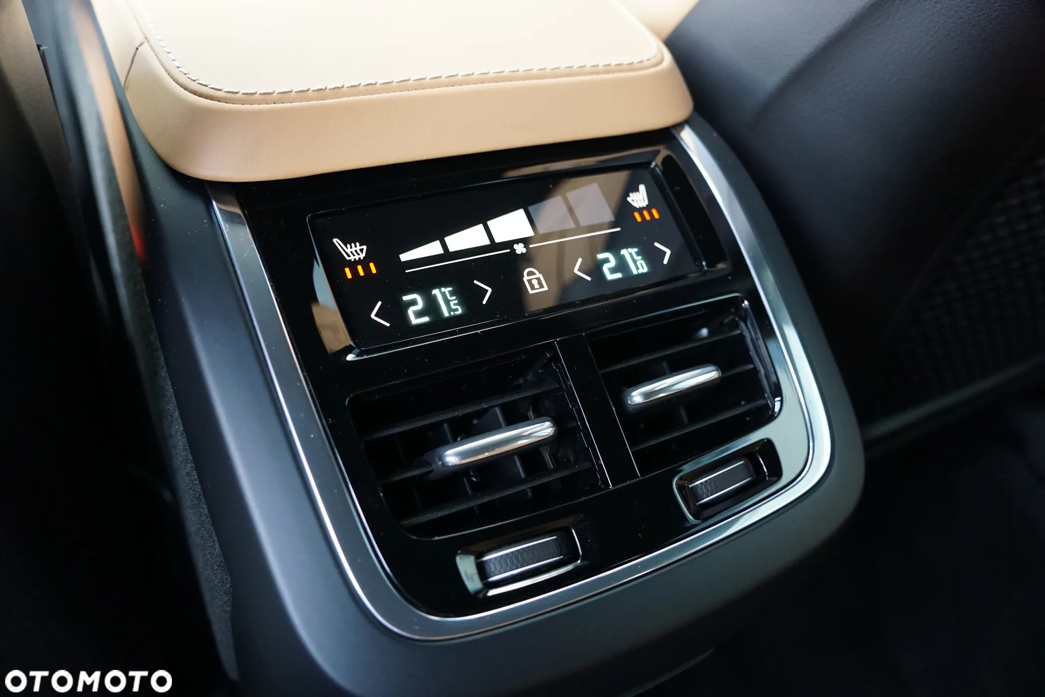 Volvo XC 90 D5 AWD Inscription - 27