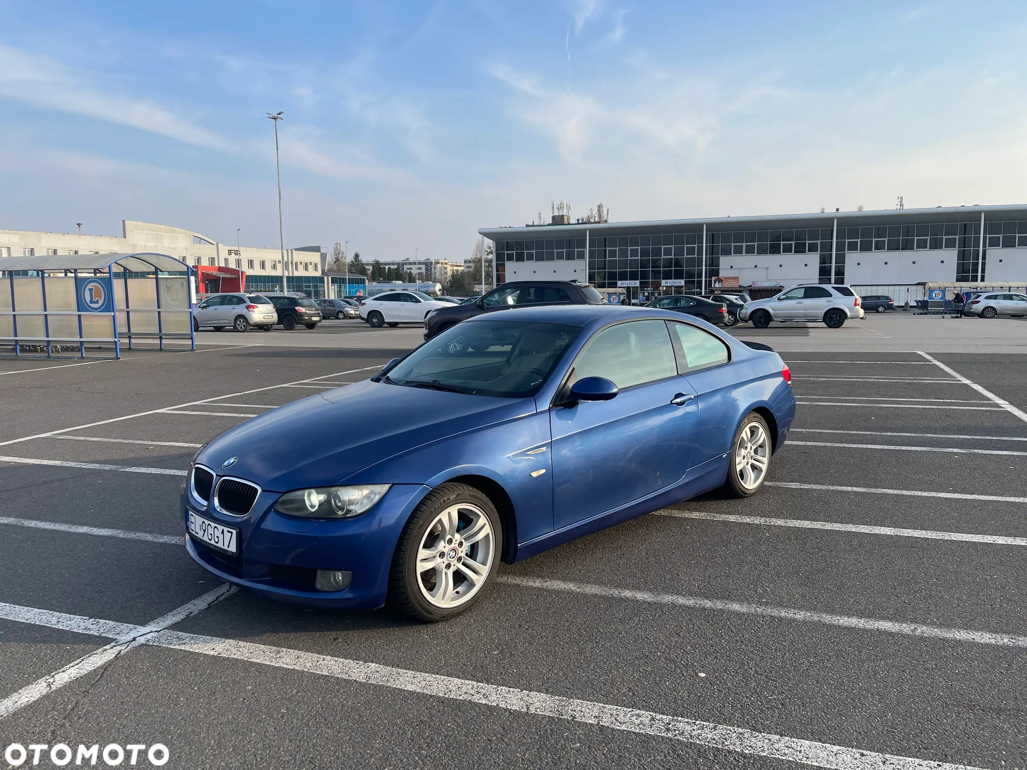 BMW Seria 3 320i Coupe - 2
