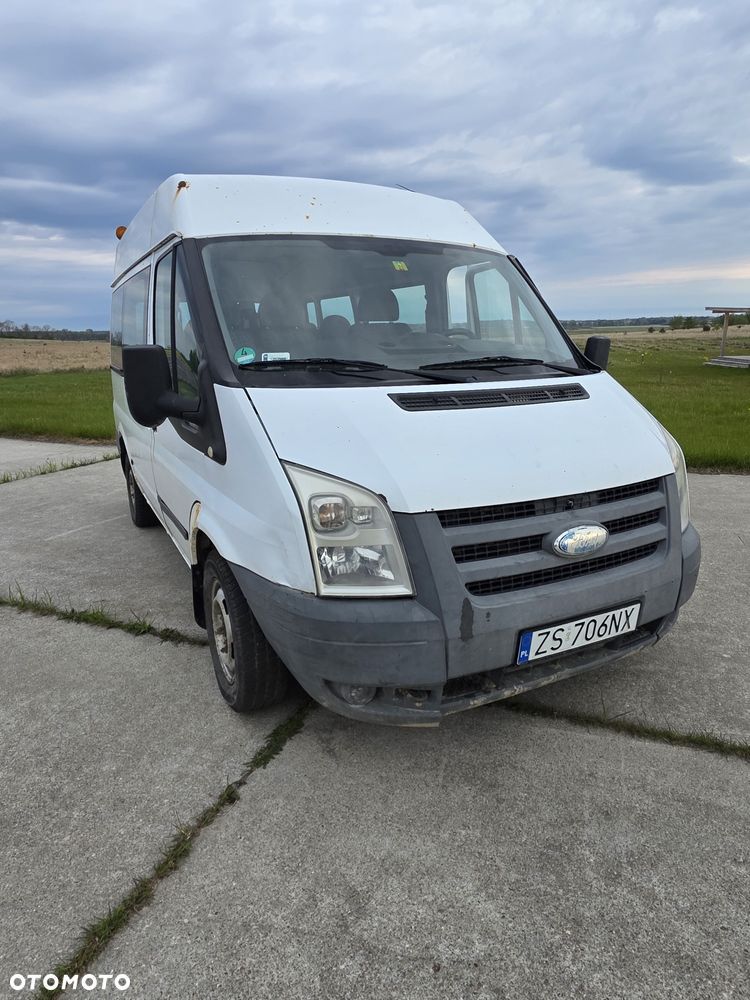 Ford Transit - 1
