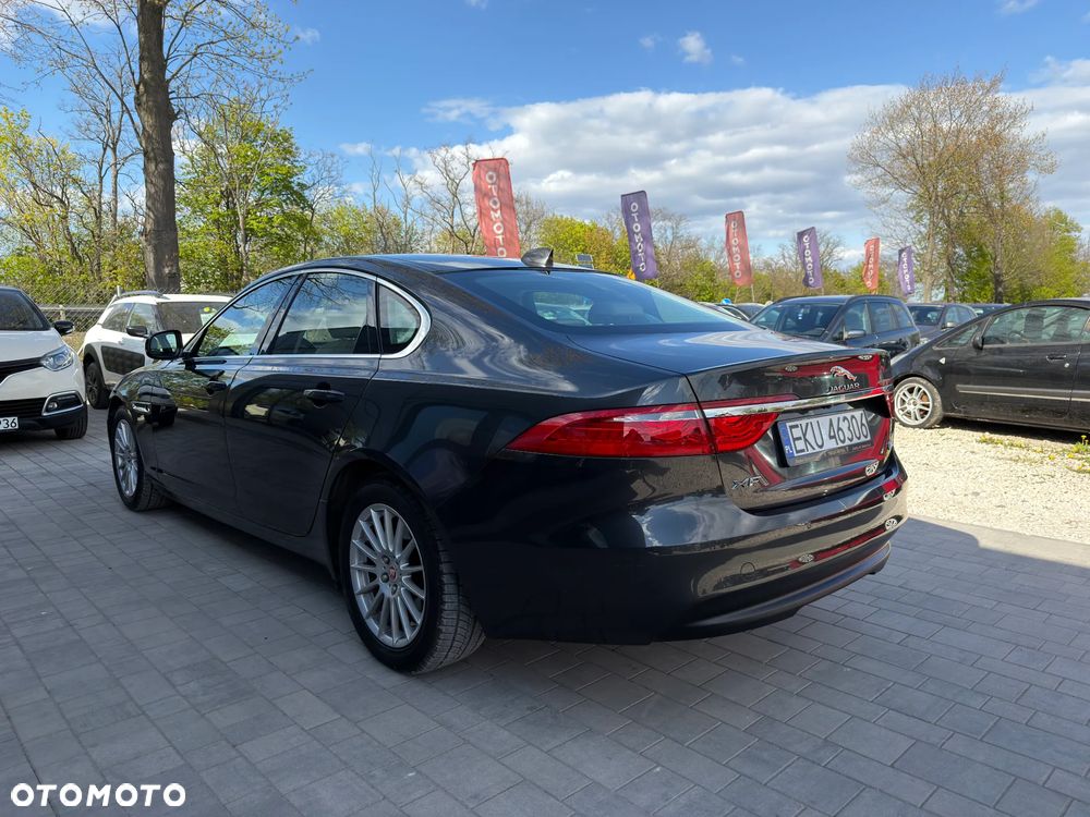 Jaguar XF E-Performance Prestige - 16