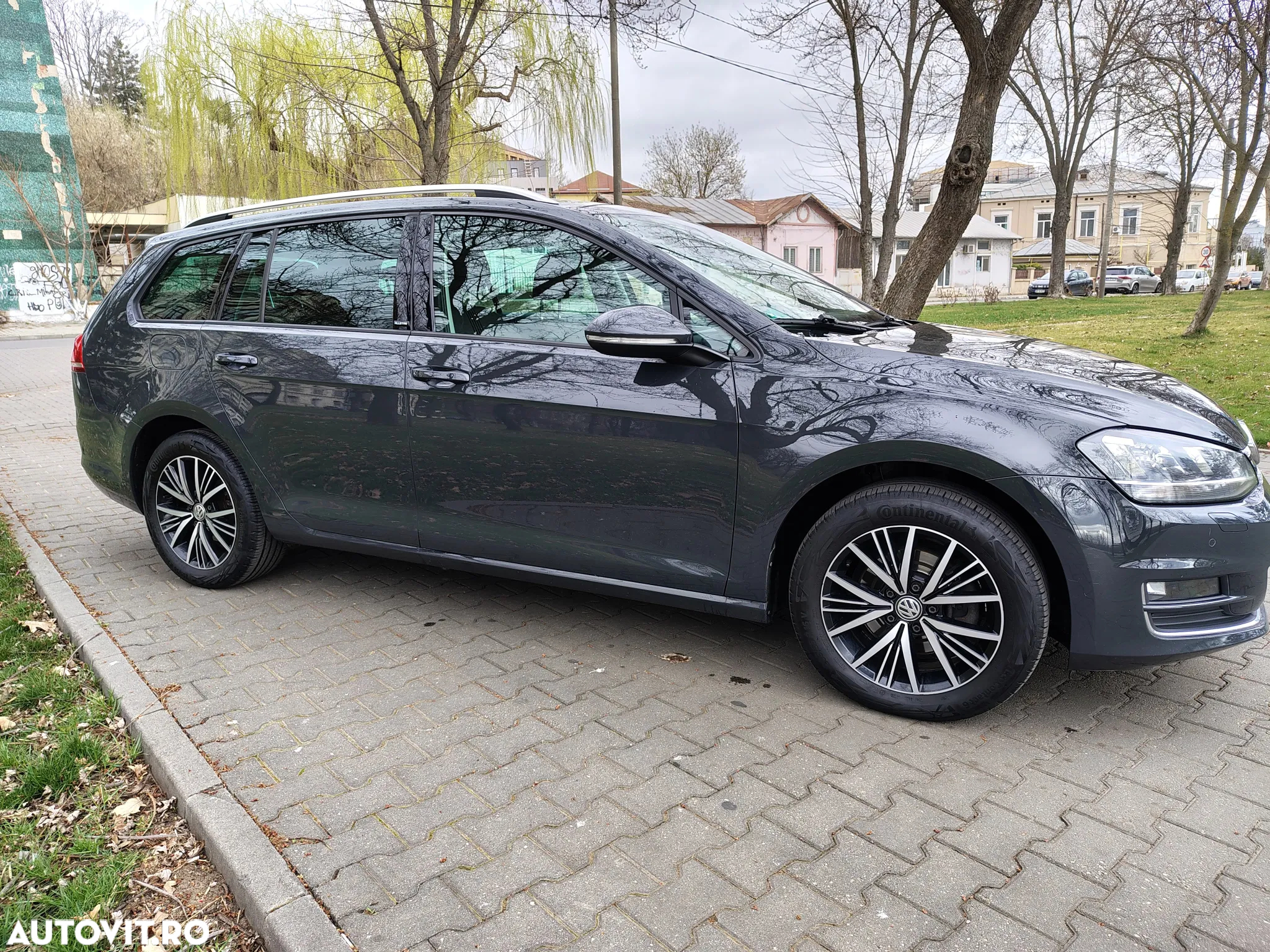 Volkswagen Golf Variant 2.0 TDI BlueMotion Technology DSG Allstar - 11