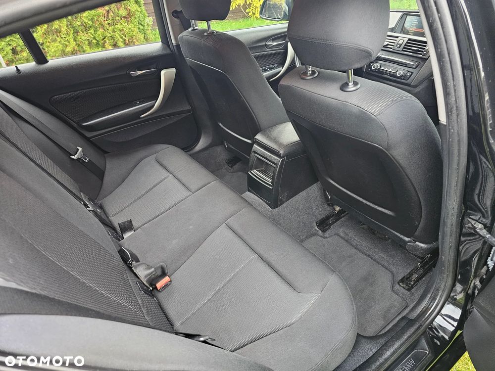 BMW Seria 1 114i - 8