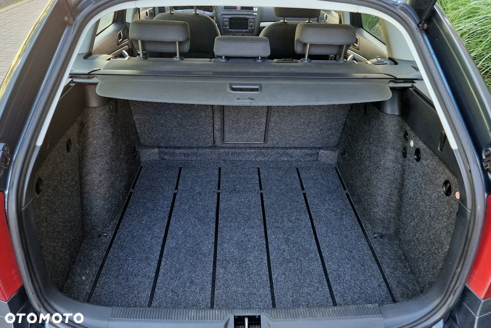 Skoda Octavia 1.6 Combi - 11