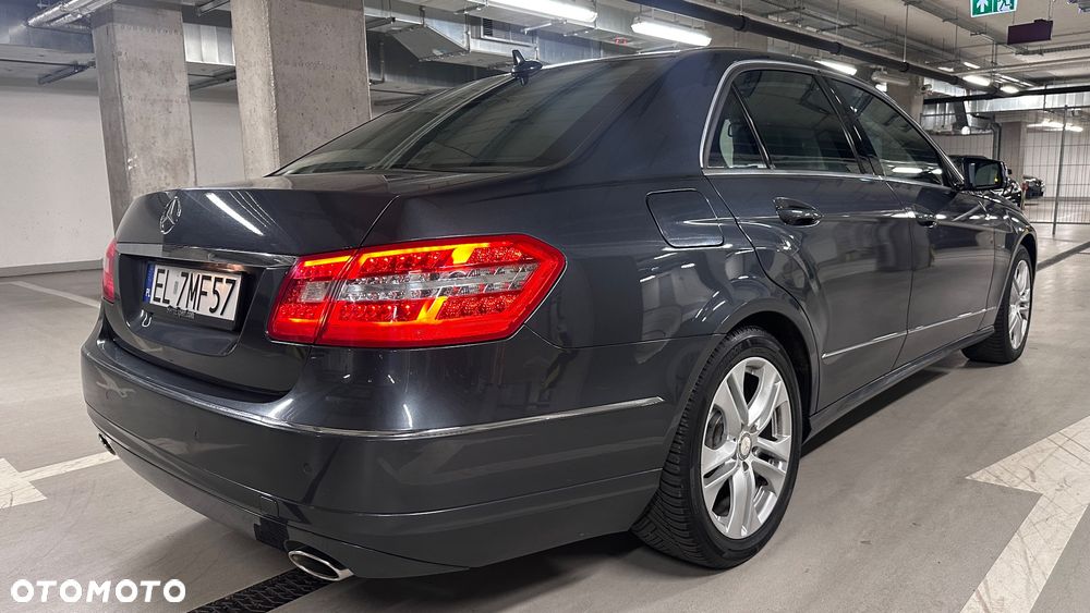 Mercedes-Benz Klasa E 350 CDI DPF 4Matic BlueEFFICIENCY 7G-TRONIC Avantgarde - 6