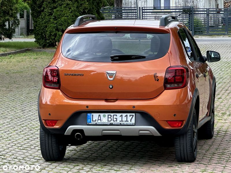Dacia Sandero Stepway TCe 90 (S&S) Celebration - 5