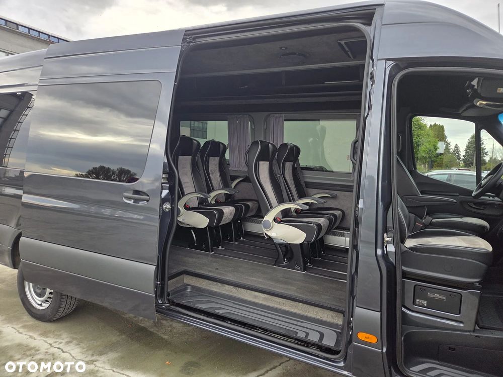 Mercedes-Benz Sprinter 319 CDI 907.235 - 18