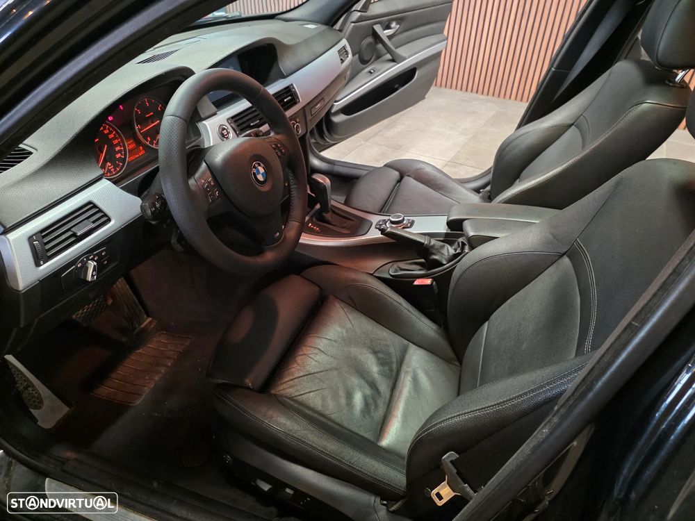 BMW 320 d Navigation Auto - 12