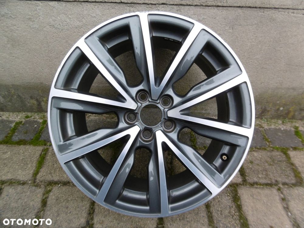 AUDI A1 8X0 7.5Jx17H2 ET36 5x100 - felga - 1