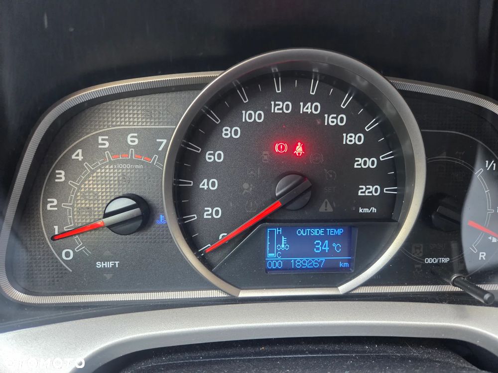 Toyota RAV4 2.0 D-4D Prestige - 9