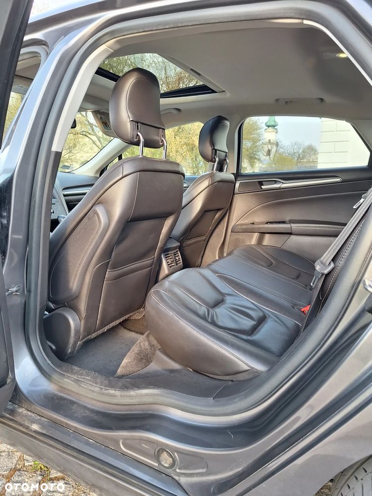 Ford Fusion 2.0 EcoBoost Titanium - 11