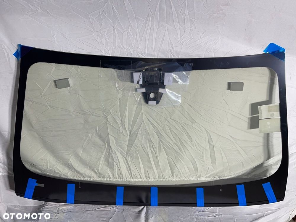 BMW 8 G16 4D GRAN COUPE SZYBA PRZEDNIA SOLAR SENS KAM HUD PO 2018- - 4