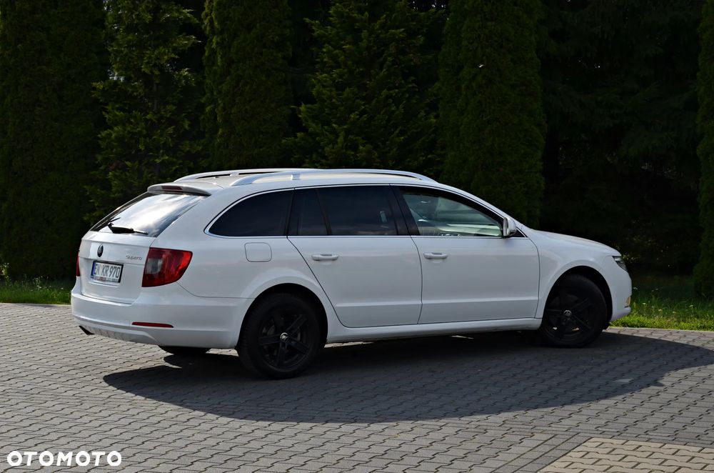 Skoda Superb 2.0 TDI Comfort - 22