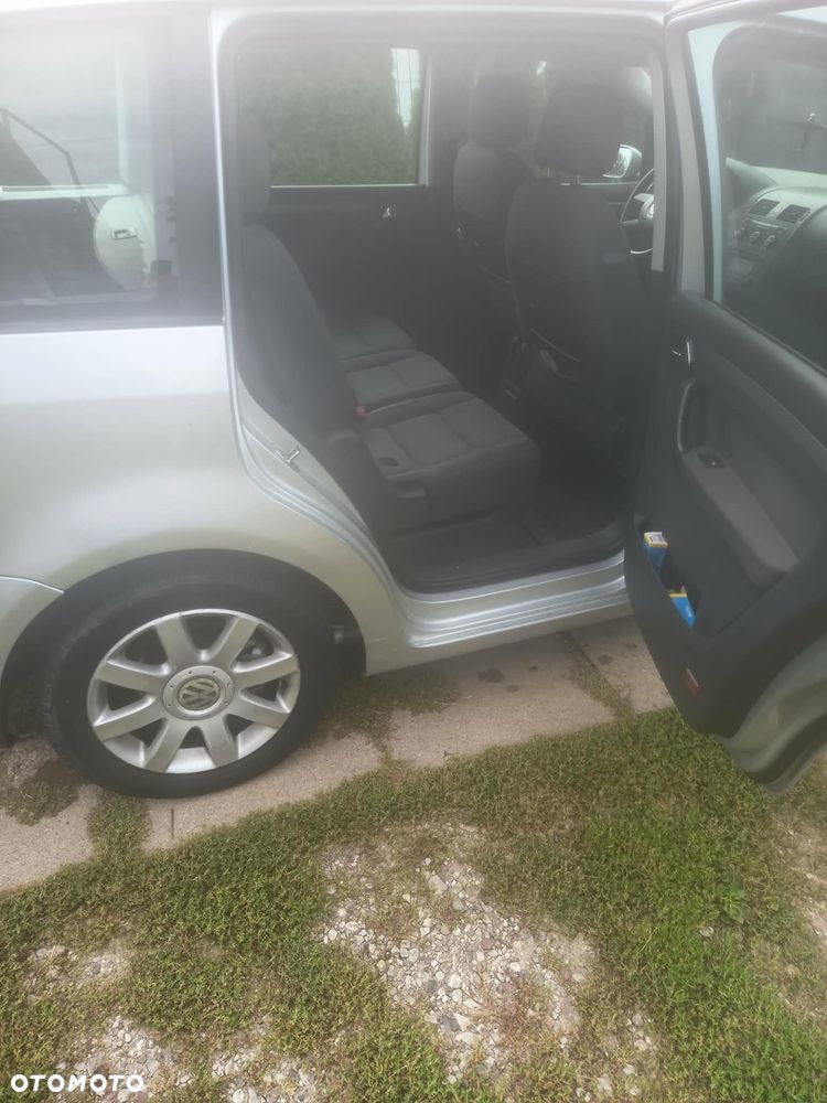 Volkswagen Touran 1.9 TDI Conceptline - 5