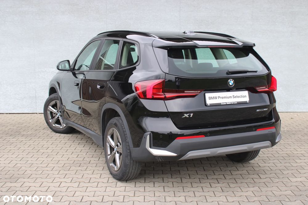 BMW X1 sDrive18i - 9