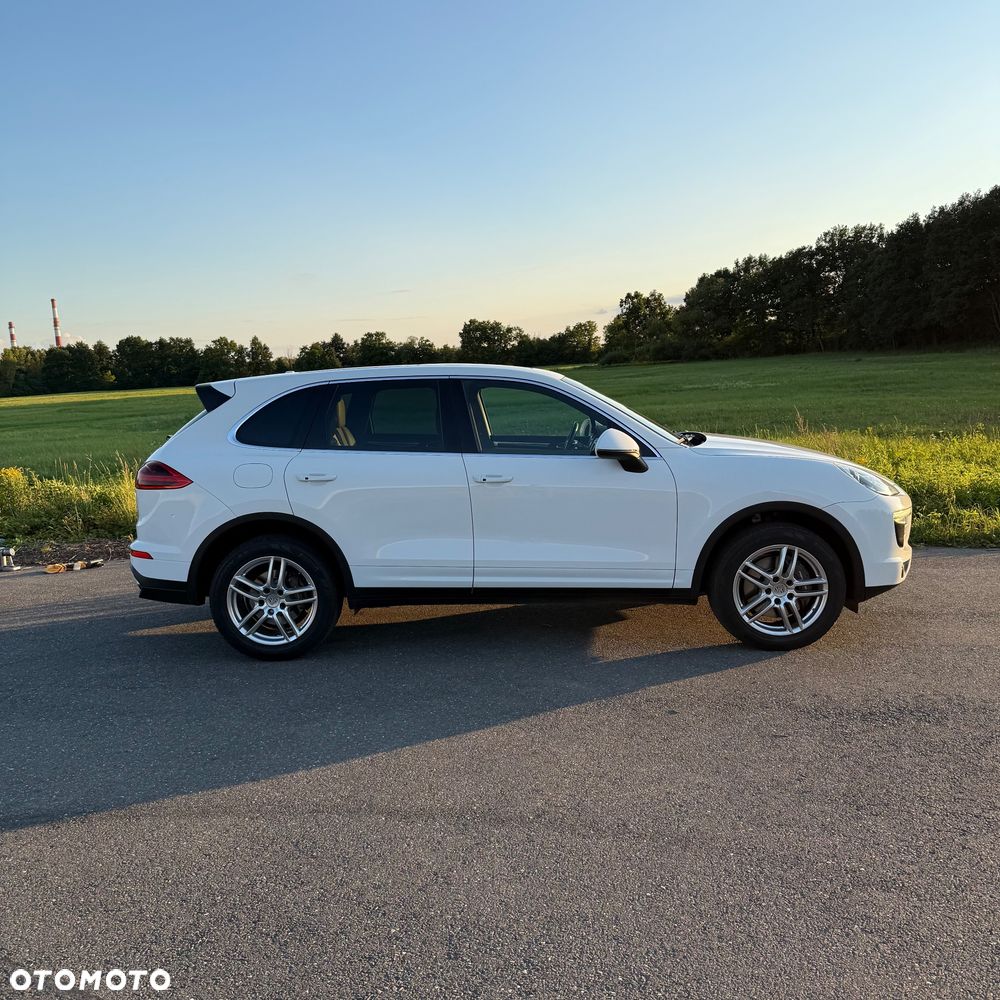 Porsche Cayenne - 6