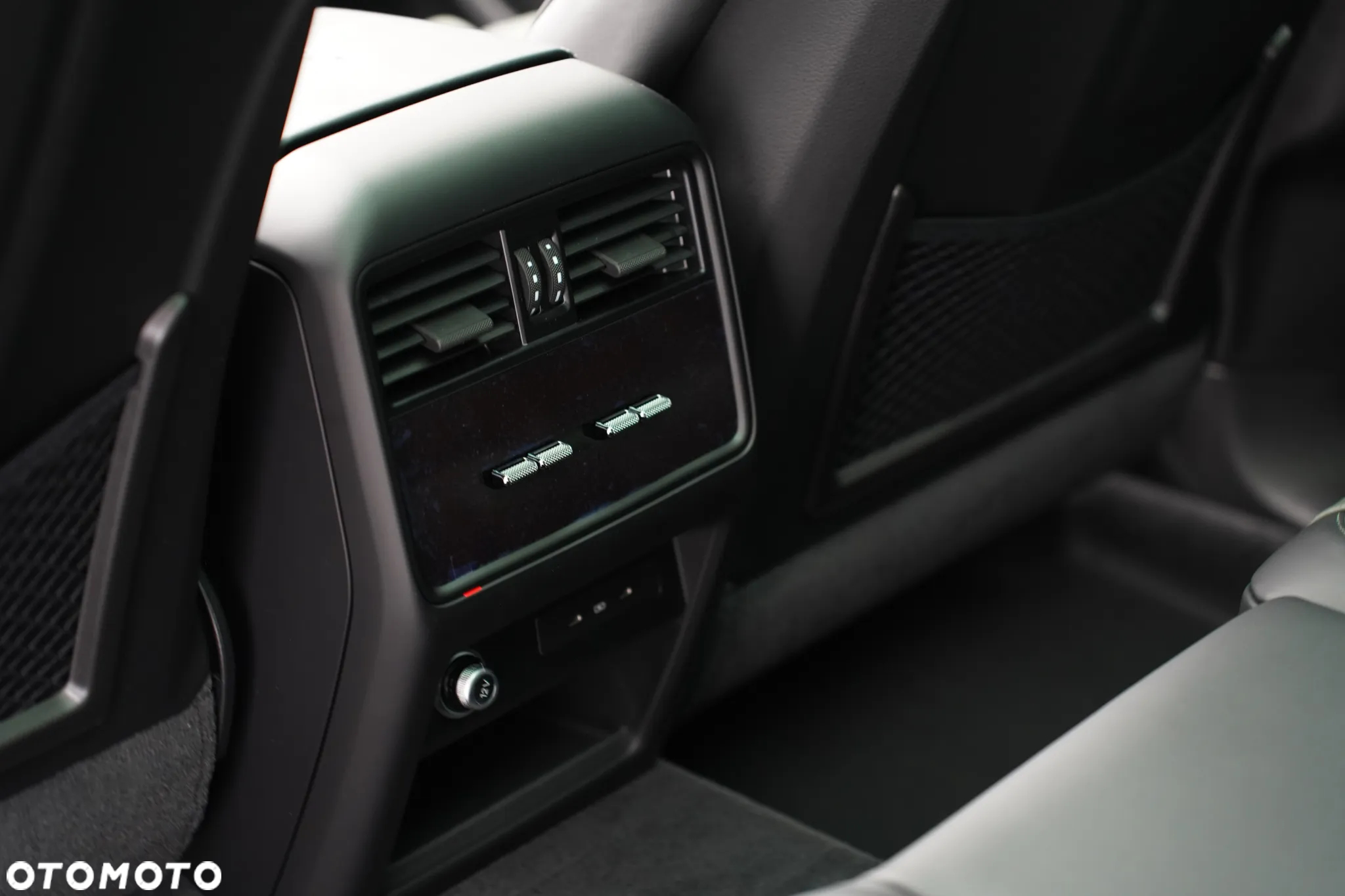 Porsche Cayenne - 27