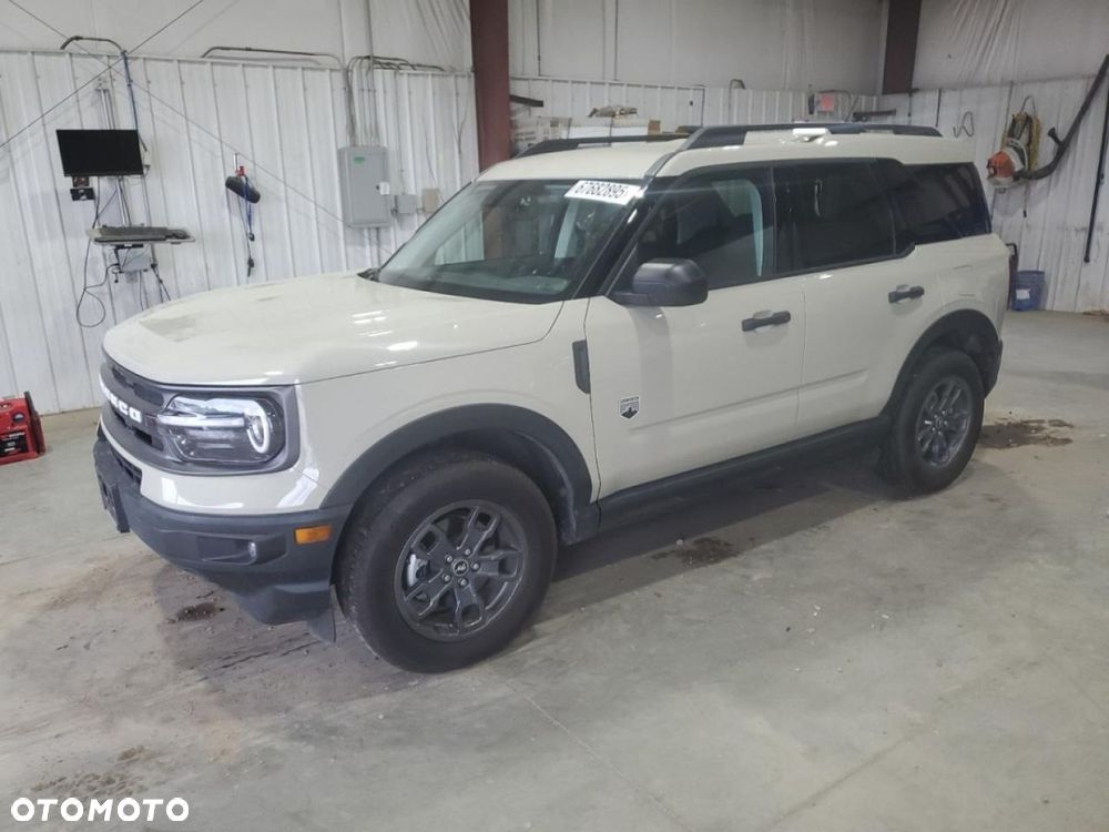 Ford Bronco - 2