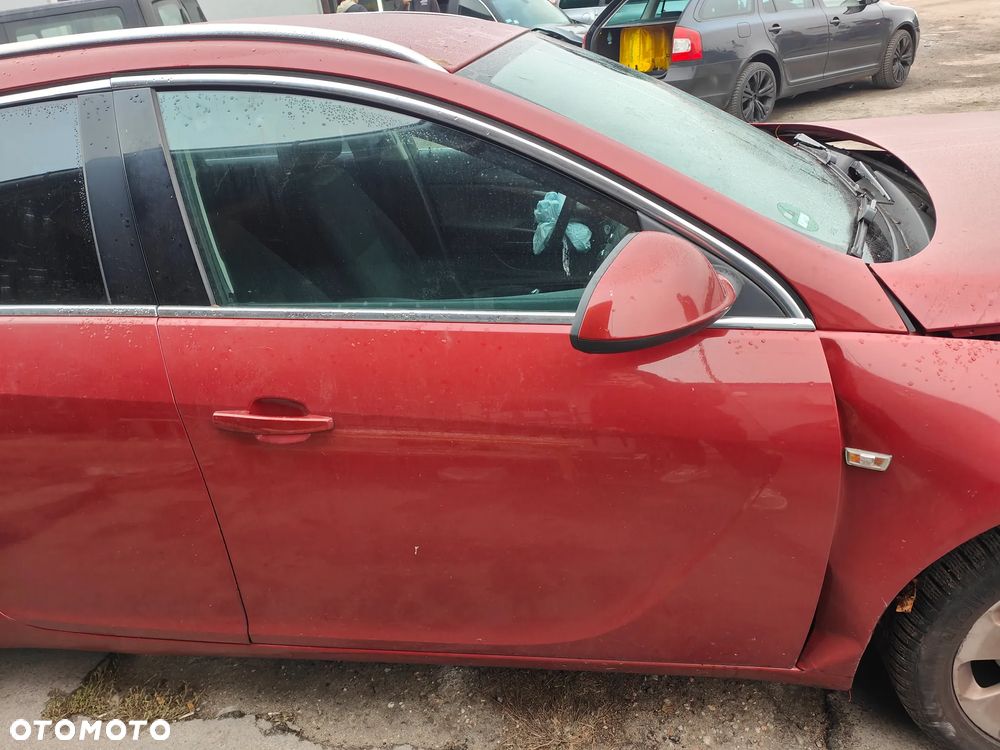 OPEL INSIGNIA A 10r KOMBI DRZWI PRAWY PRZÓD PRZEDNIE Z50C GOŁE