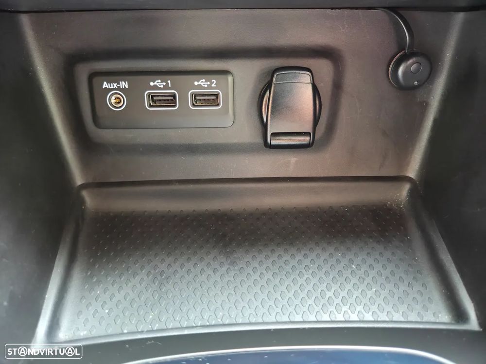 Renault Mégane Sport Tourer 1.6 E-Tech Plug-In Zen - 26