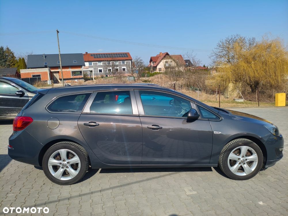 Opel Astra 1.6 D (CDTI DPF ecoFLEX) Start/Stop Edition - 4