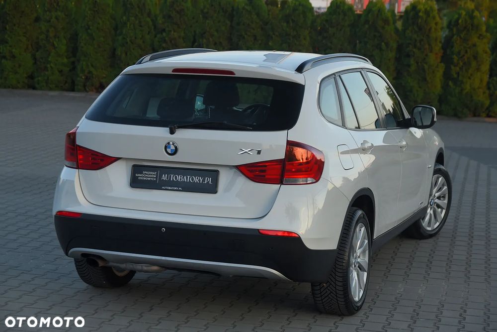 BMW X1 sDrive18i - 11