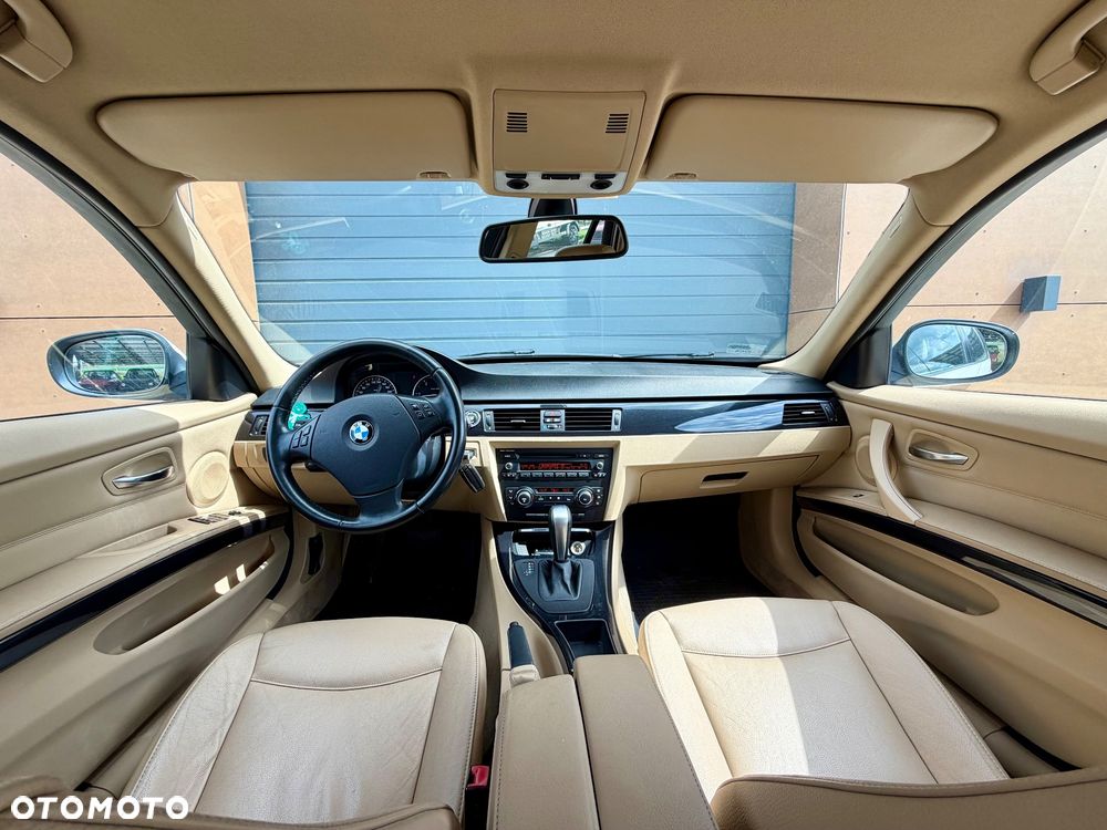 BMW Seria 3 320d xDrive - 7