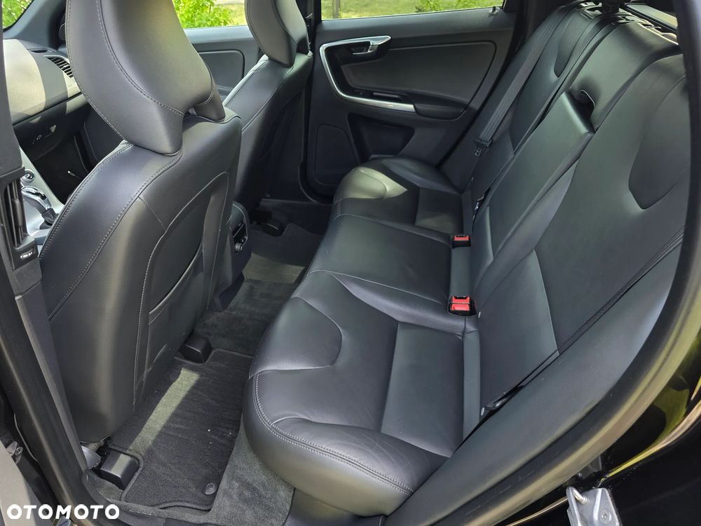 Volvo XC 60 D4 Geartronic Summum - 22