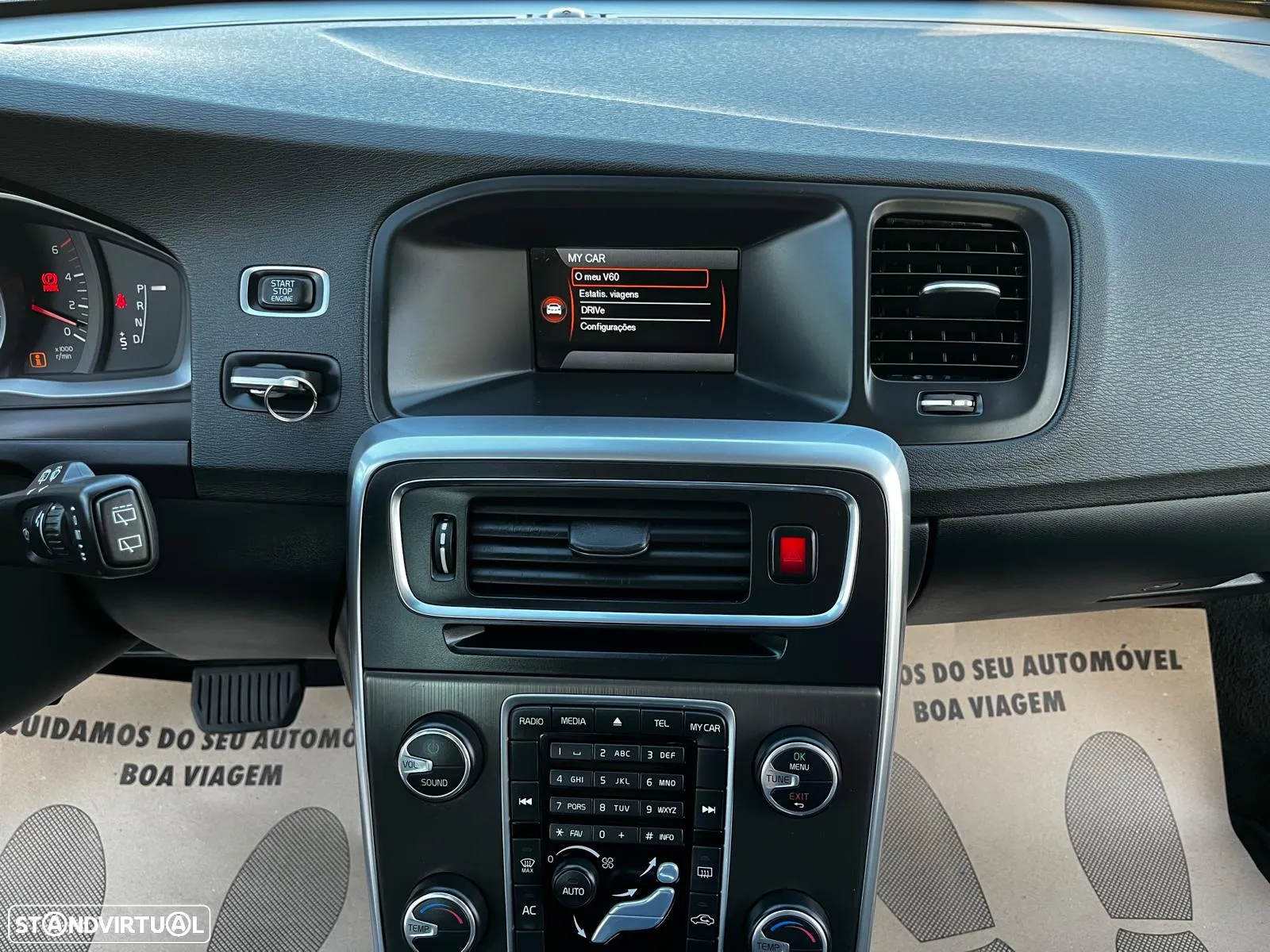 Volvo V60 1.6 D2 Momentum Eco Powershift - 28