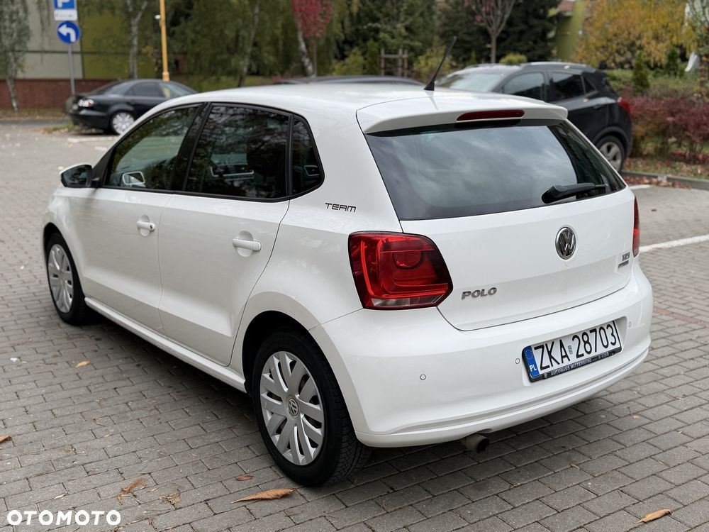Volkswagen Polo 2010 photo 4