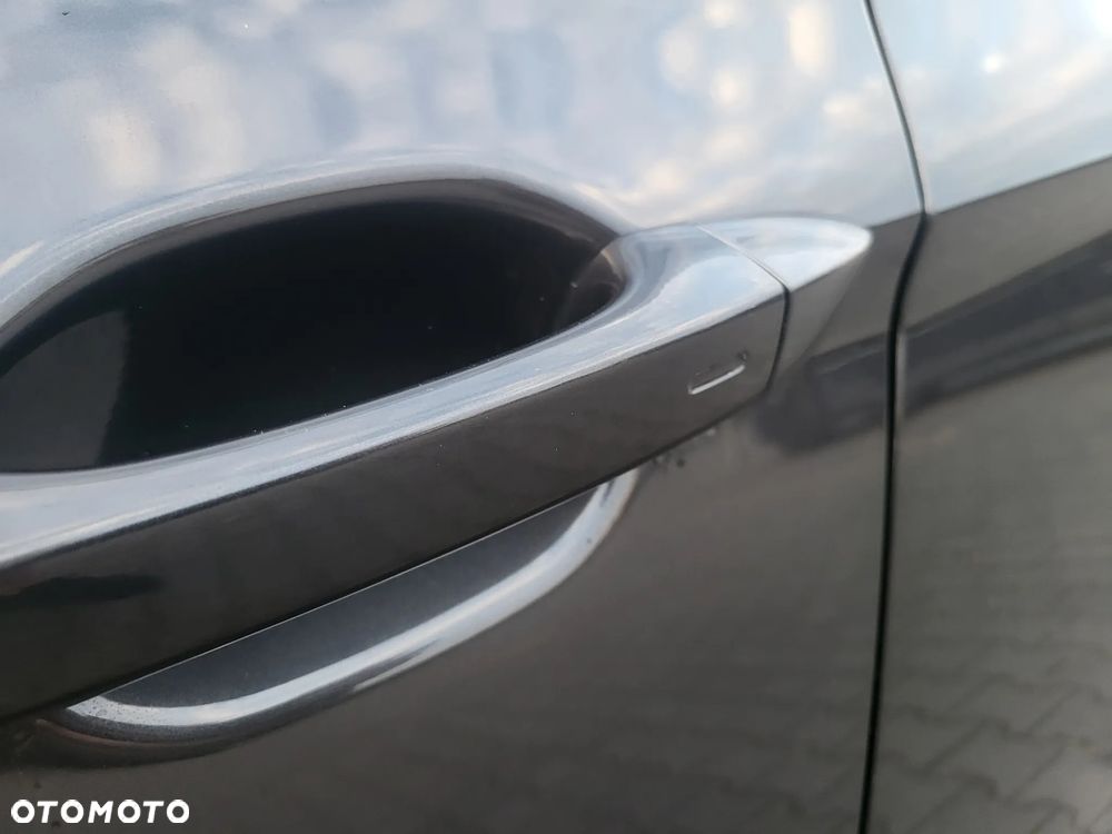 Volkswagen Passat - 34