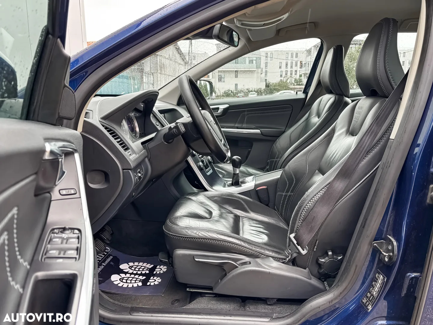 Volvo XC 60 - 8
