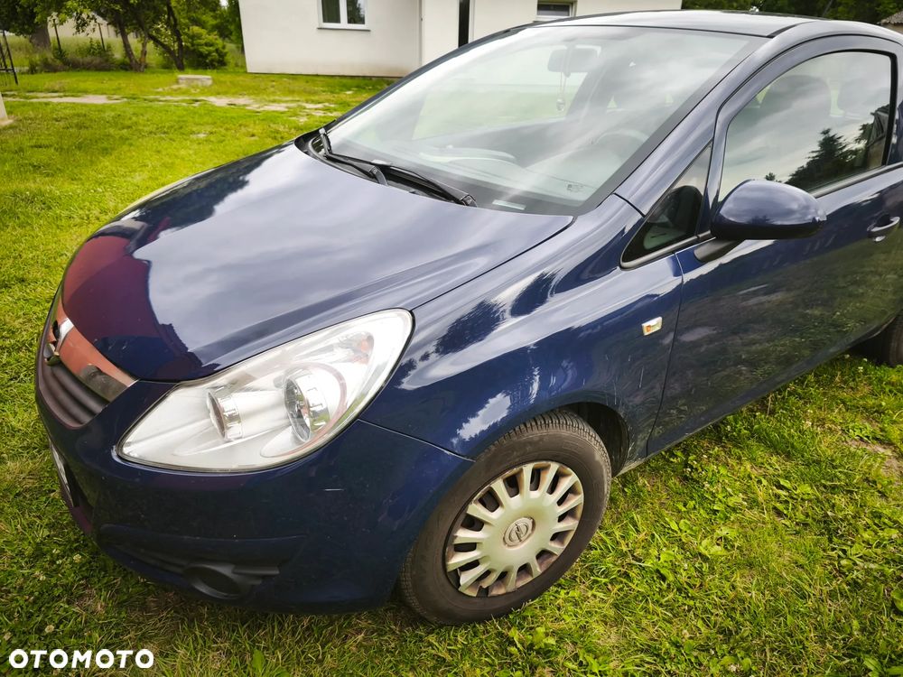 Opel Corsa 1.2 16V Essentia - 1