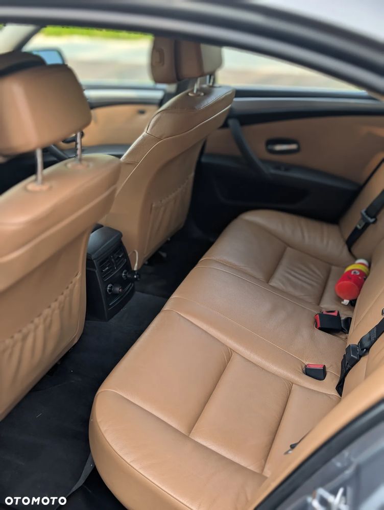 BMW Seria 5 - 12