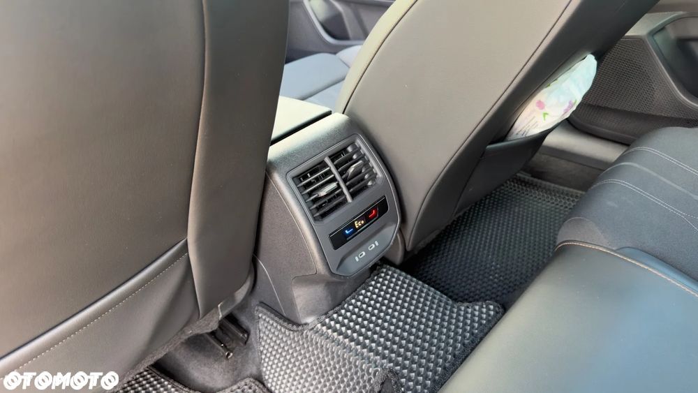 Cupra Formentor 1.4 e-Hybrid VZ DSG - 12