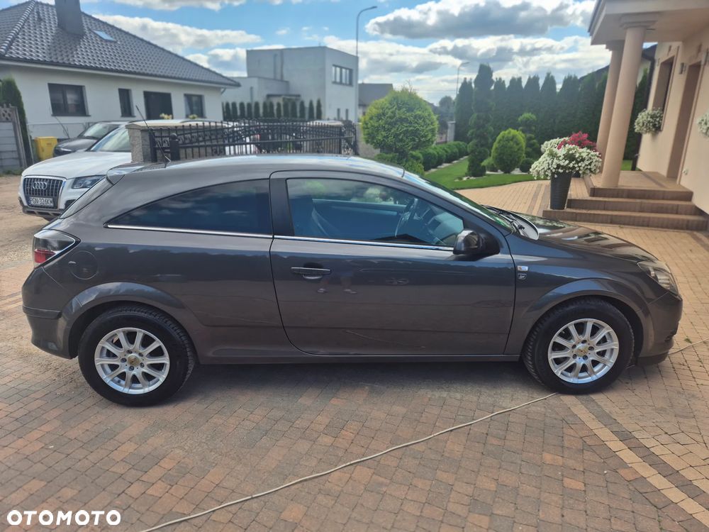 Opel Astra 1.6 Innovation 110 Jahre - 17