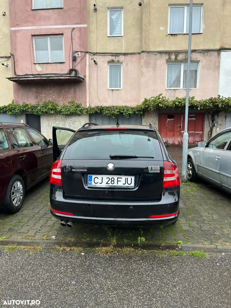 Skoda Octavia Combi 2.0 RS TDI - 17