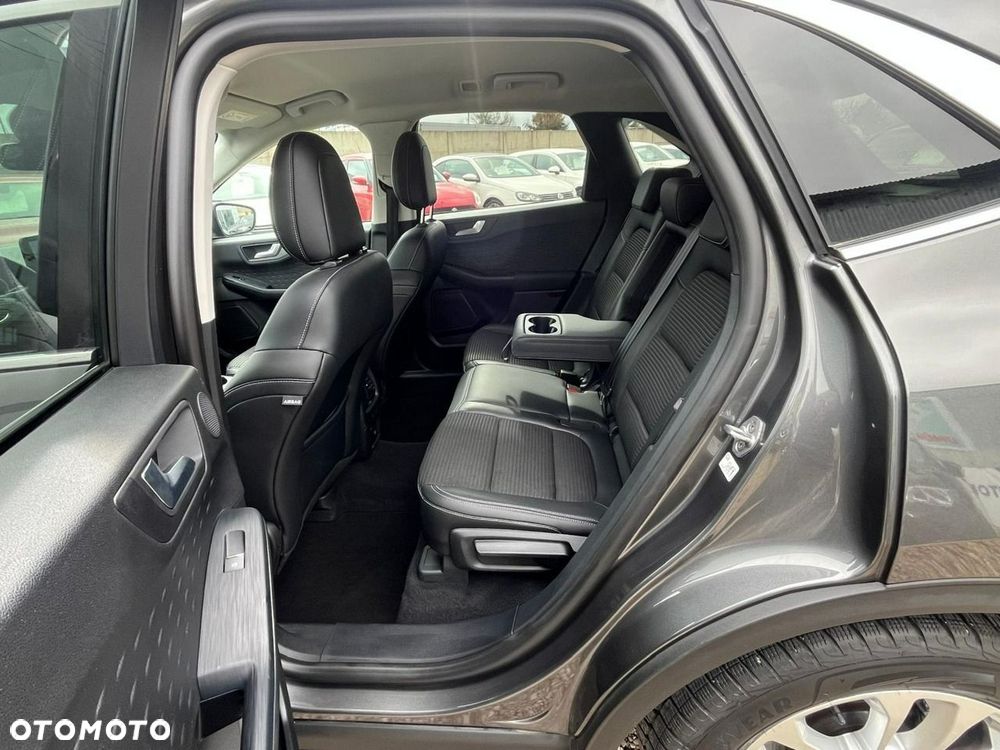 Ford Kuga - 9