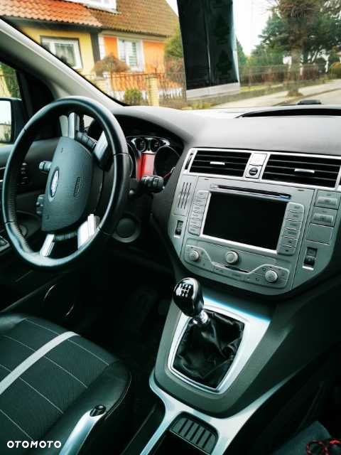 Ford Kuga 2.0 TDCi Titanium - 8