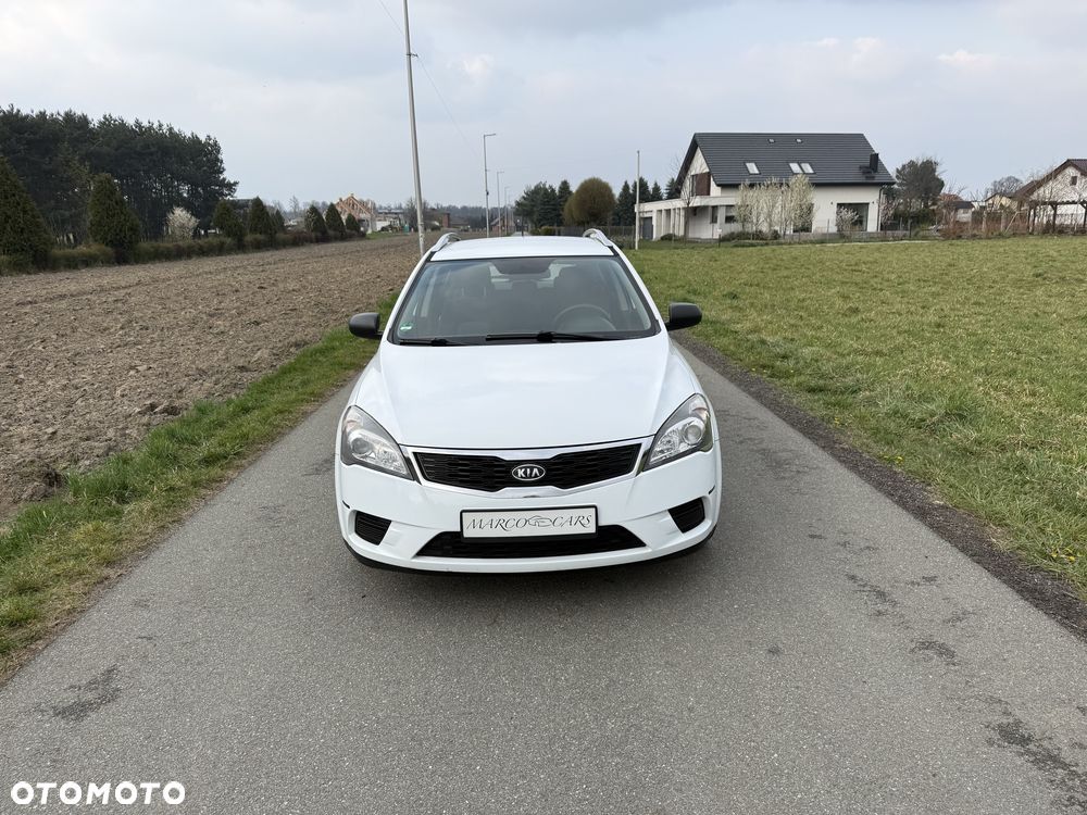 Kia Ceed - 3